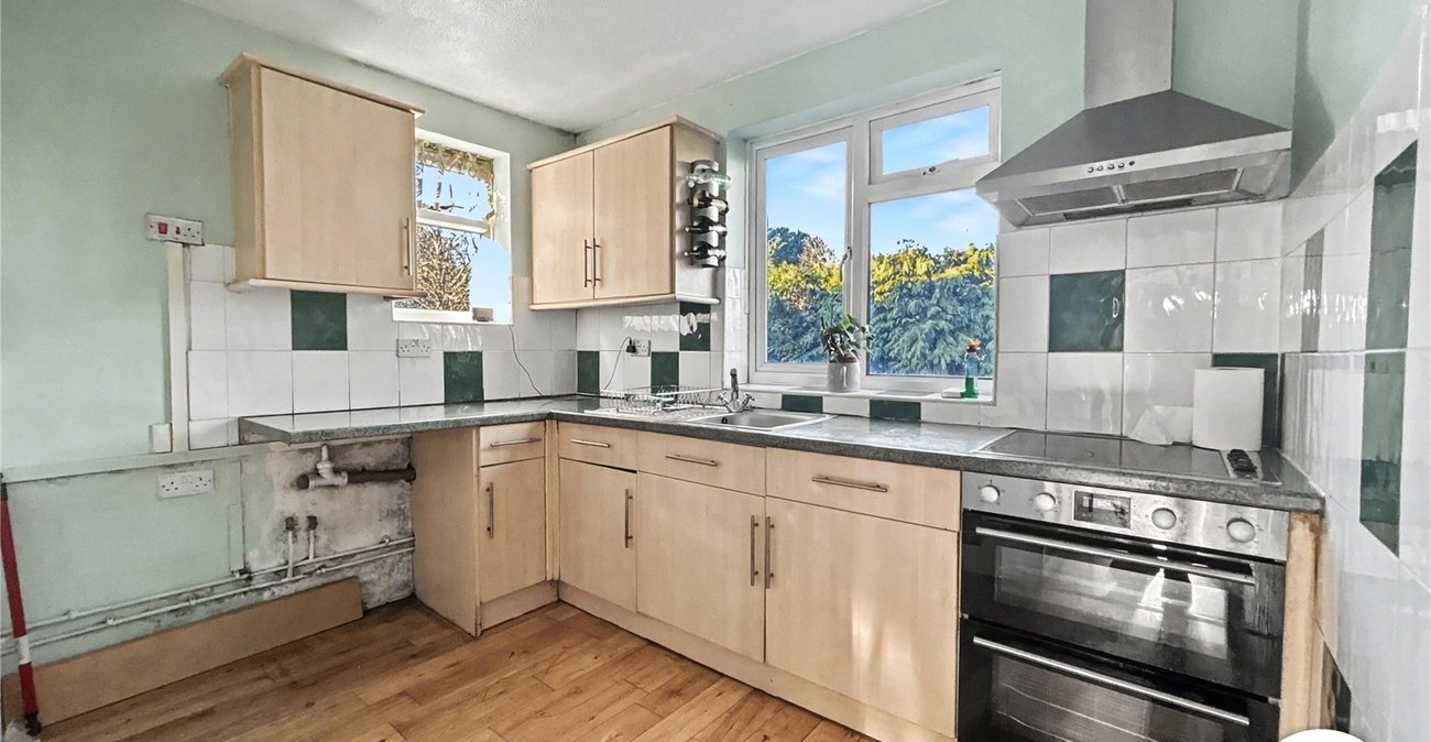2 bedroom property for sale in Sidcup Hill | Robinson Jackson