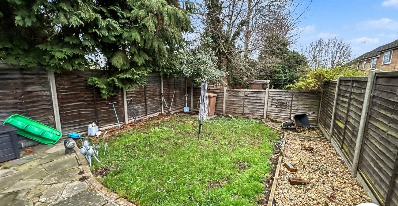 2 bedroom property for sale in Sidcup Hill | Robinson Jackson