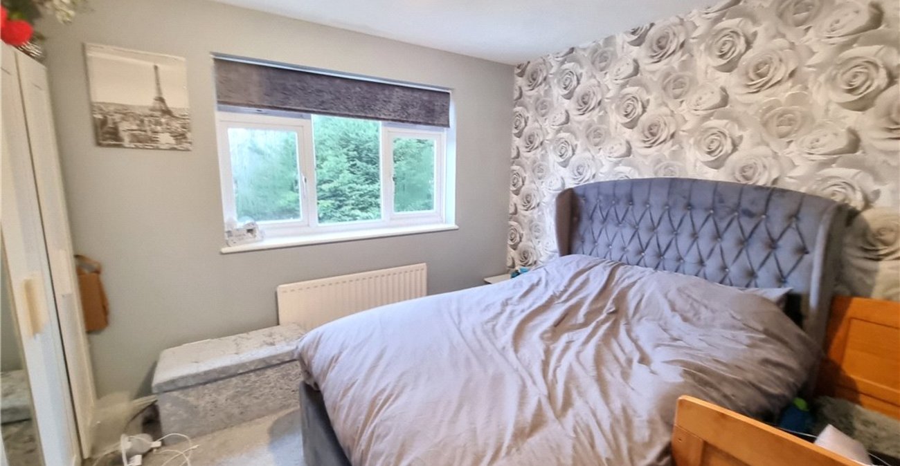 2 bedroom house for sale in Farnborough | Robinson Jackson