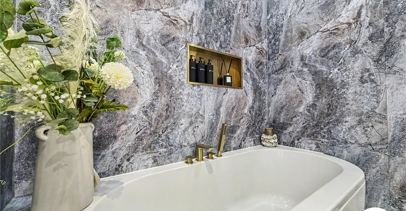 3 bedroom property for sale in Valleta Way | Robinson Michael & Jackson