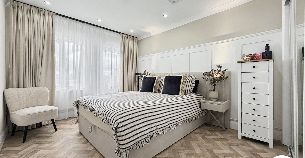 3 bedroom property for sale in Valleta Way | Robinson Michael & Jackson