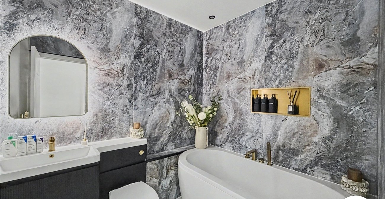 3 bedroom property for sale in Valleta Way | Robinson Michael & Jackson