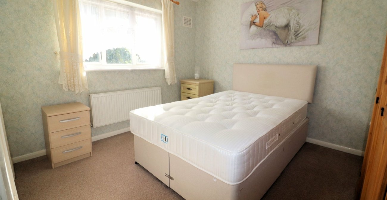 3 bedroom house for sale in Slade Green | Robinson Jackson