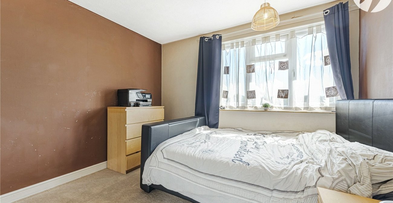 1 bedroom property for sale in Dartford | Robinson Jackson