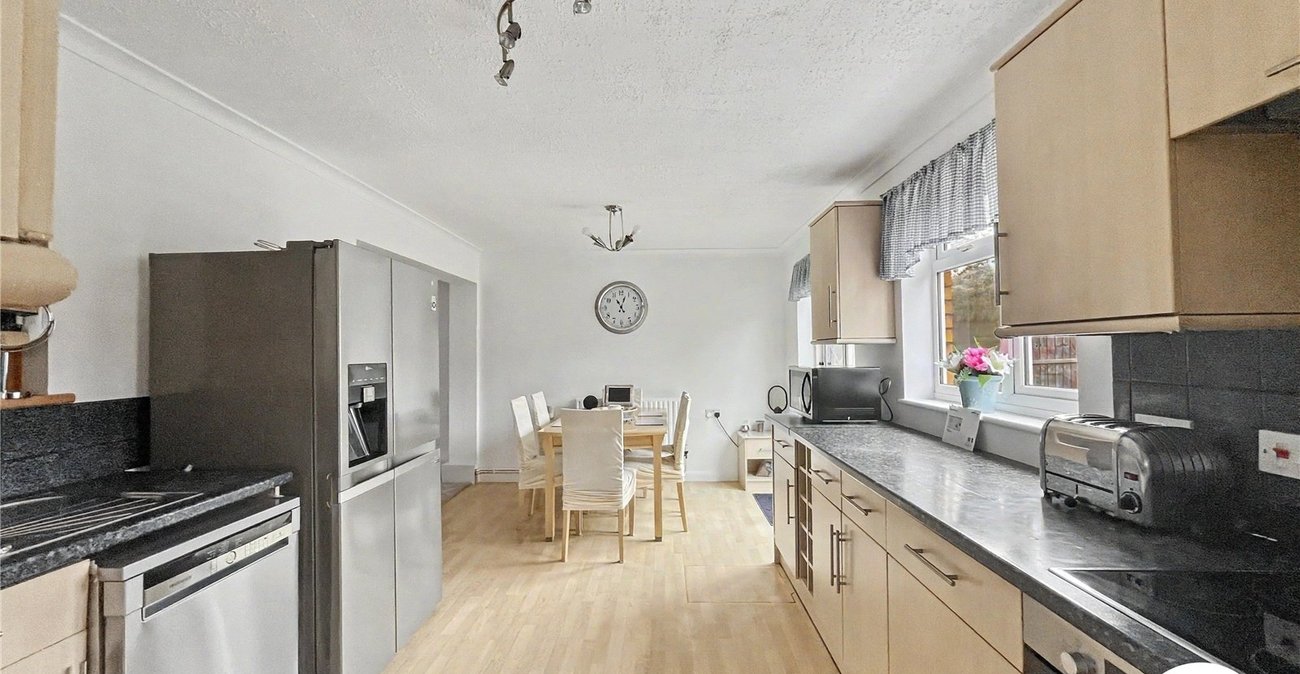 3 bedroom house for sale in Sittingbourne | Robinson Michael & Jackson