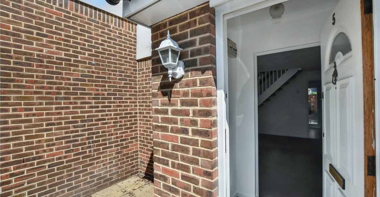 2 bedroom house for sale in Bexleyheath | Robinson Jackson