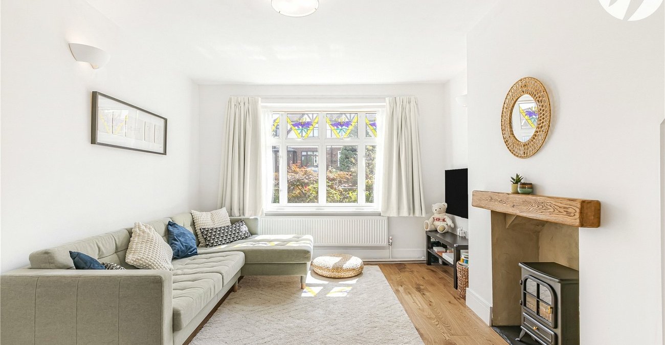 3 bedroom house for sale in Shooters Hill | Robinson Jackson
