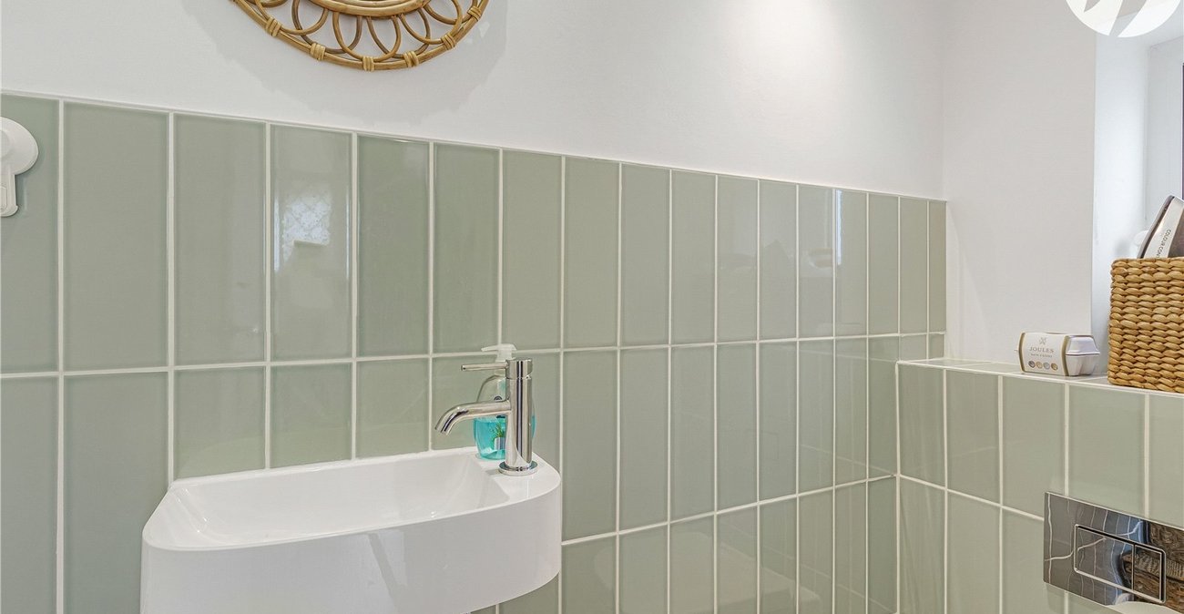 3 bedroom house for sale in Shooters Hill | Robinson Jackson