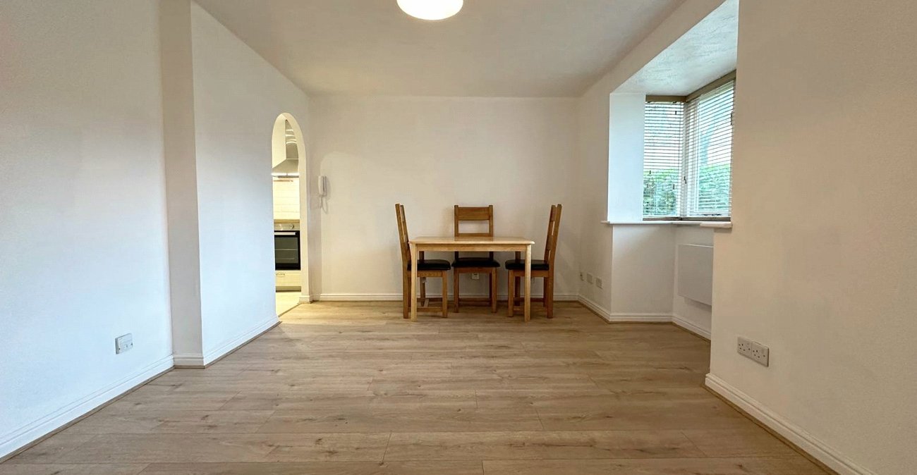 1 bedroom property for sale in London | Robinson Jackson