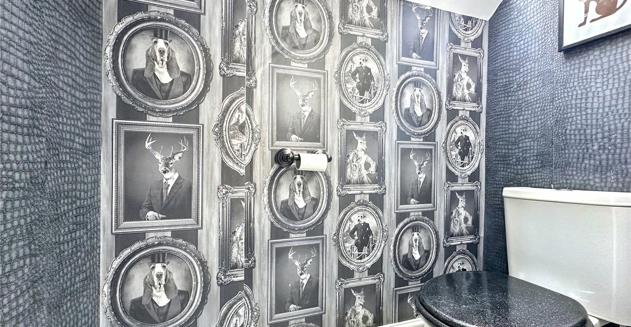 2 bedroom property for sale in Gillingham | Robinson Michael & Jackson