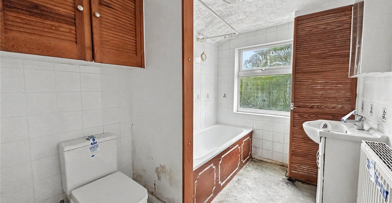 2 bedroom house for sale in Gillingham | Robinson Michael & Jackson