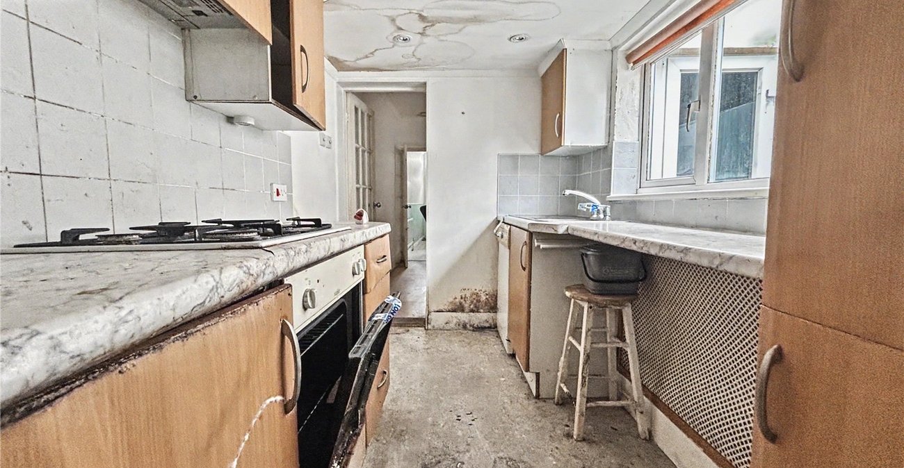 2 bedroom house for sale in Gillingham | Robinson Michael & Jackson