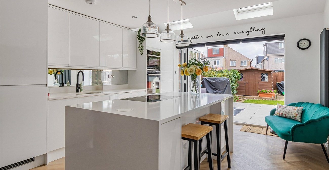3 bedroom house for sale in Welling | Robinson Jackson