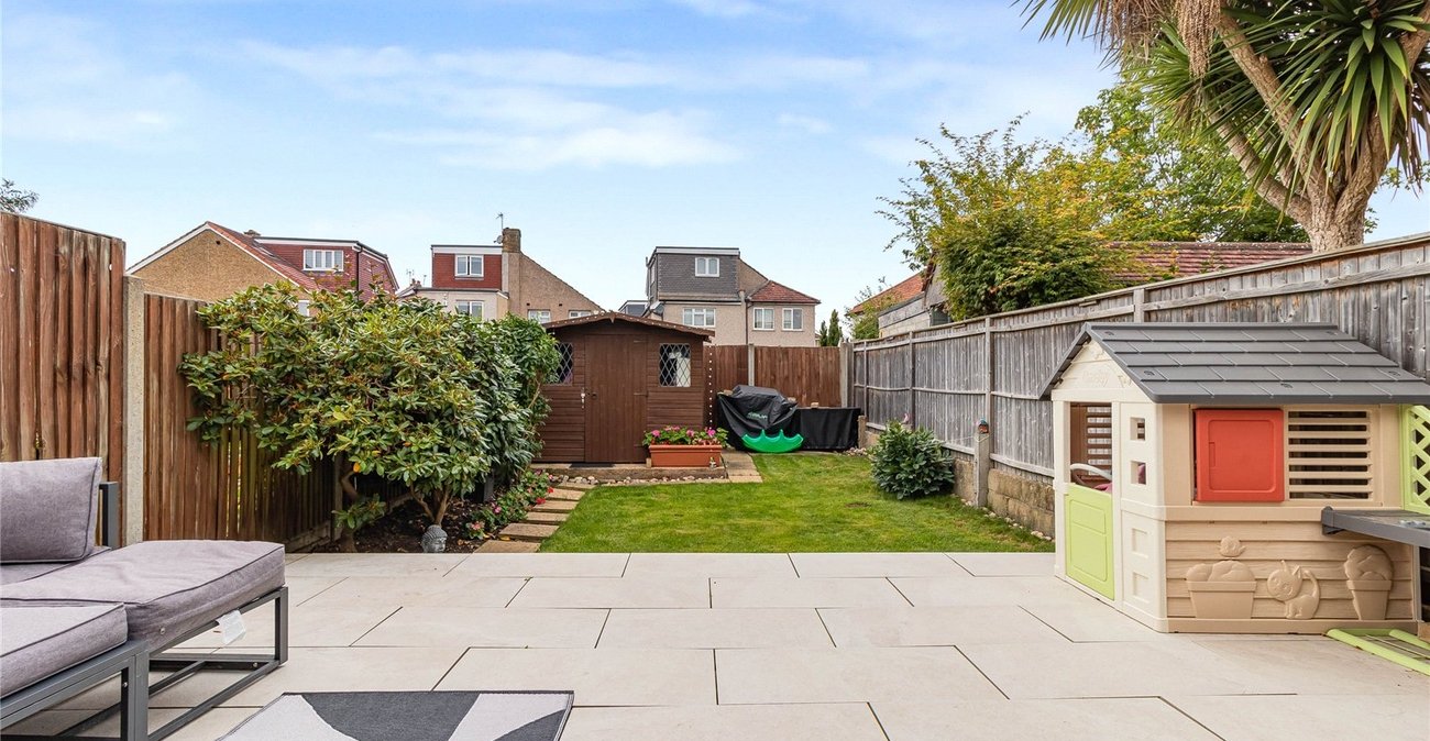 3 bedroom house for sale in Welling | Robinson Jackson