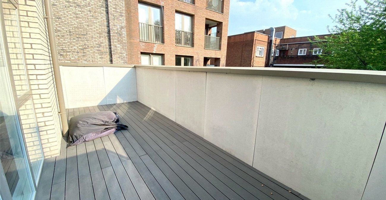 1 bedroom property for sale in London | Robinson Jackson