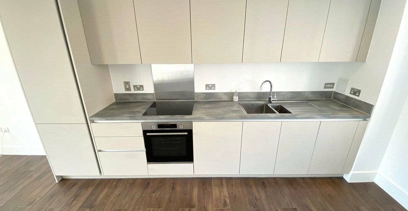 1 bedroom property for sale in London | Robinson Jackson