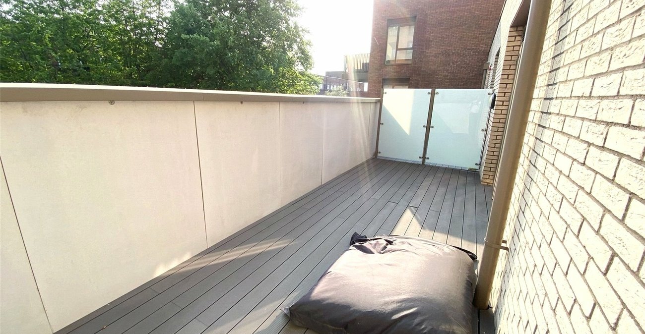 1 bedroom property for sale in London | Robinson Jackson