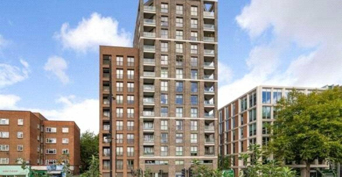 1 bedroom property for sale in  | Robinson Jackson