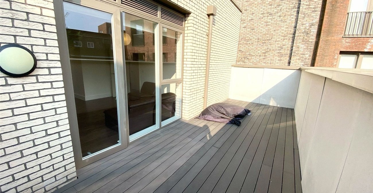 1 bedroom property for sale in  | Robinson Jackson