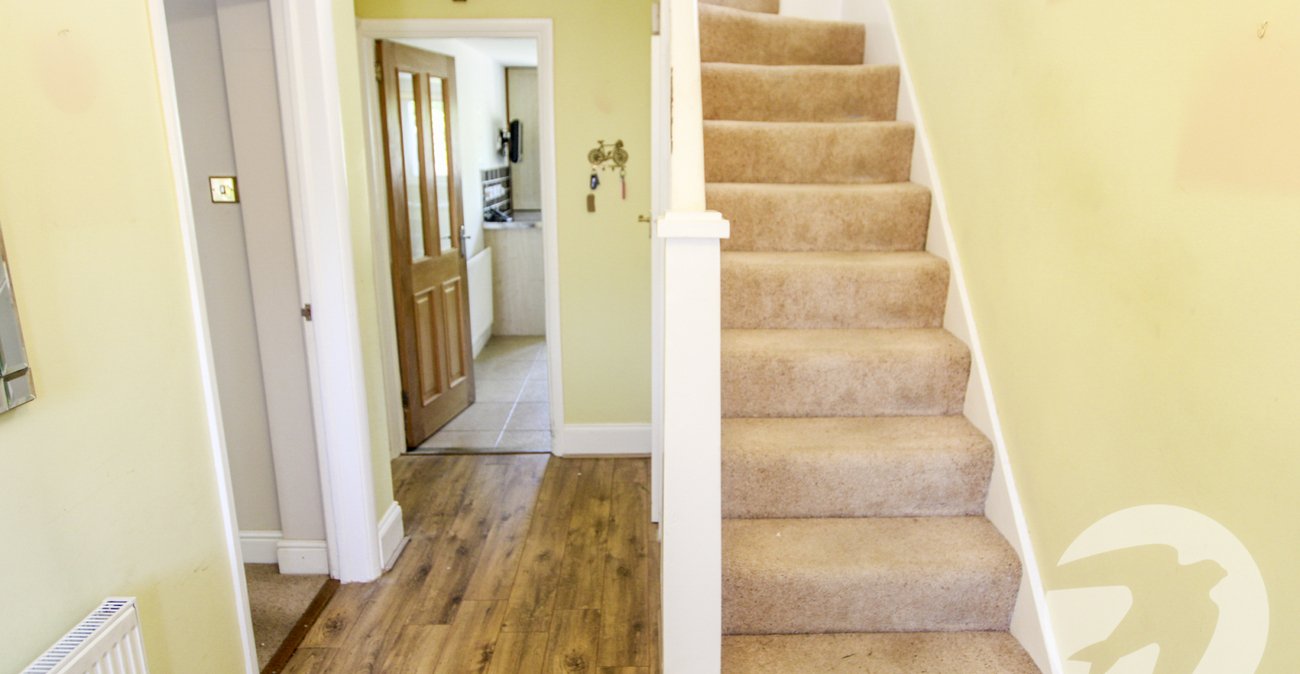 3 bedroom house for sale in London | Robinson Jackson