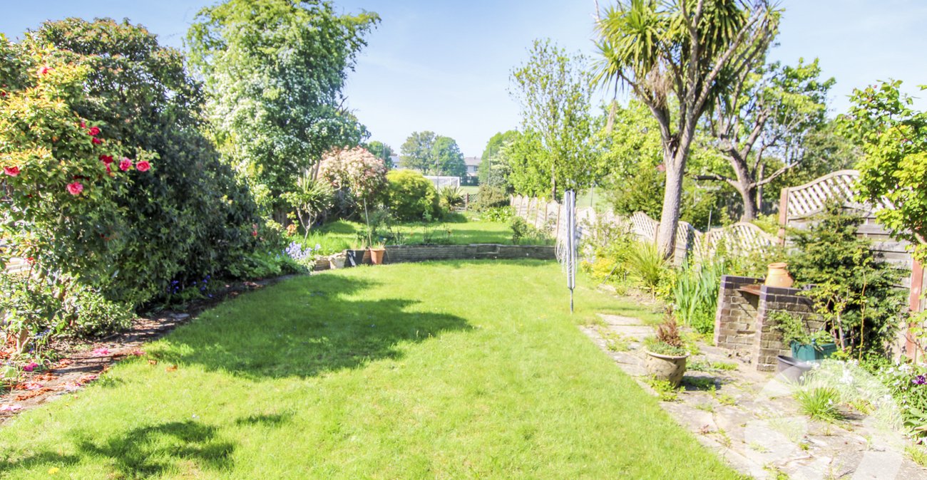 3 bedroom house for sale in London | Robinson Jackson