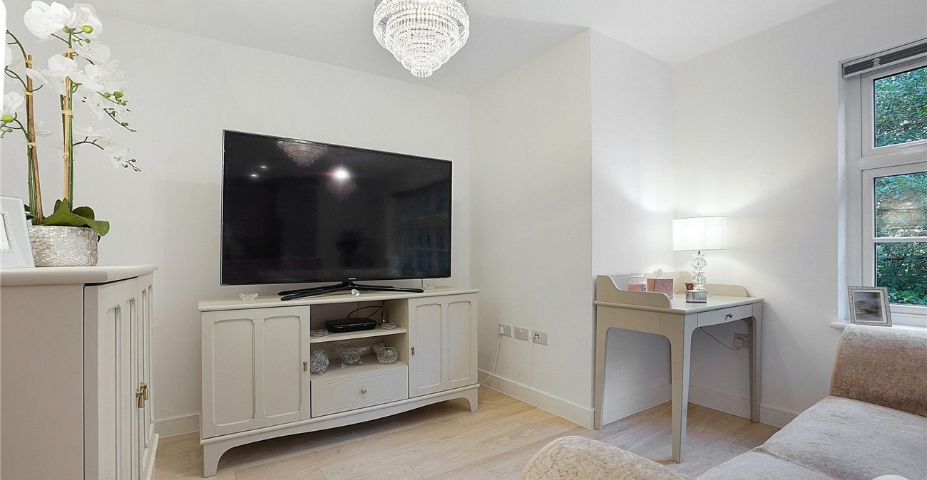 2 bedroom property for sale in Maidstone | Robinson Michael & Jackson