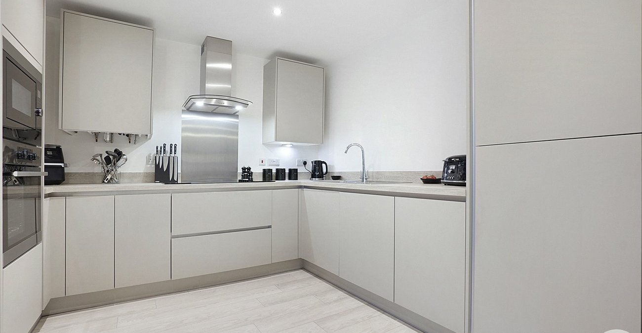 2 bedroom property for sale in Maidstone | Robinson Michael & Jackson