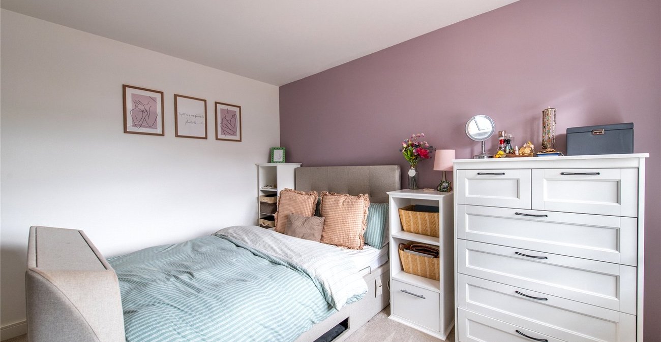 2 bedroom property for sale in Maidstone | Robinson Michael & Jackson