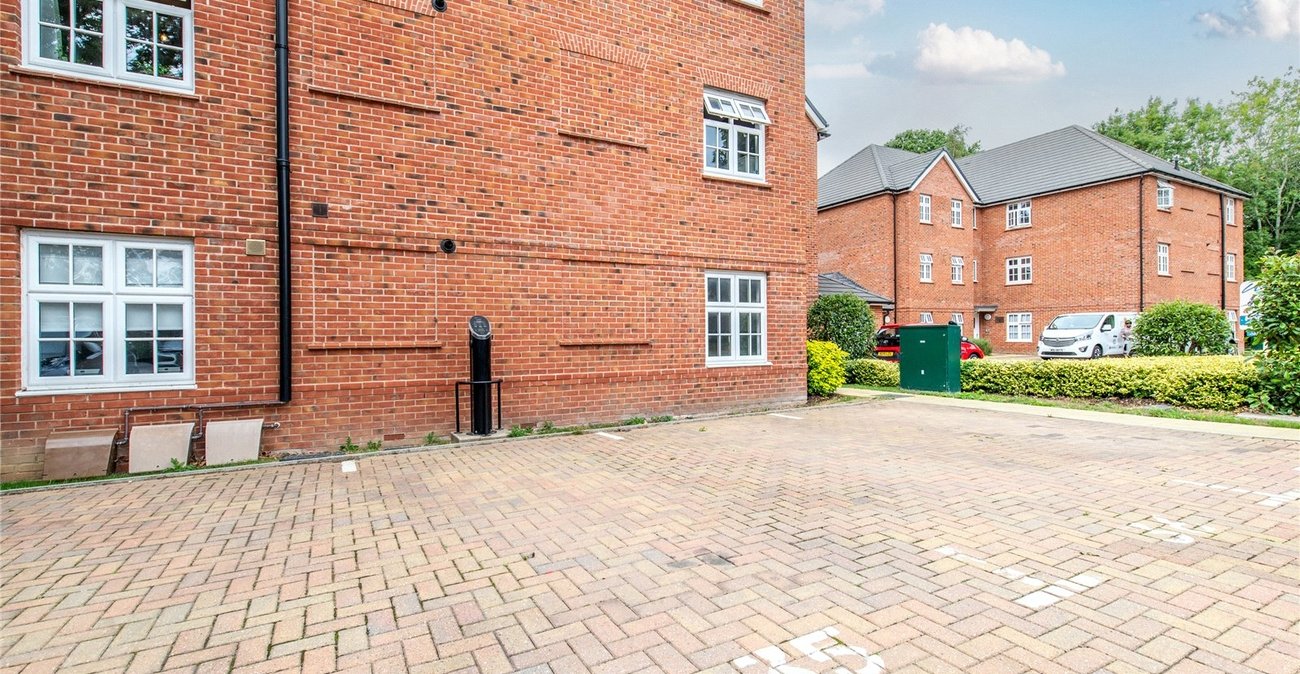 2 bedroom property for sale in Maidstone | Robinson Michael & Jackson