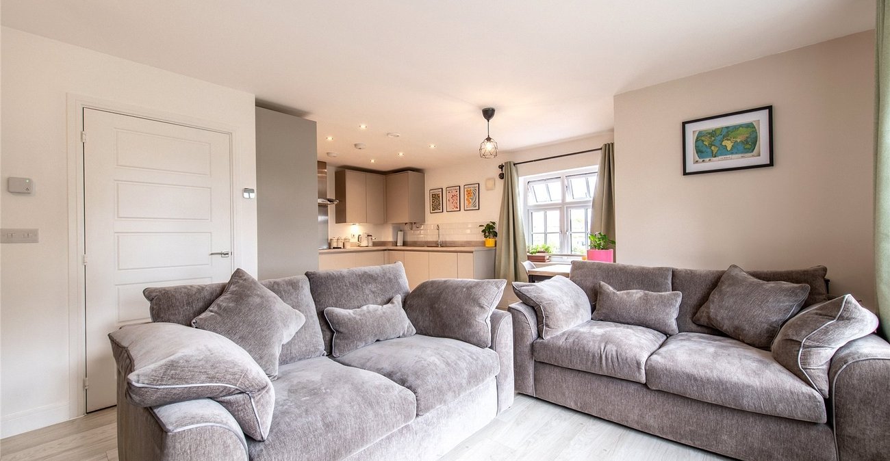 2 bedroom property for sale in Maidstone | Robinson Michael & Jackson