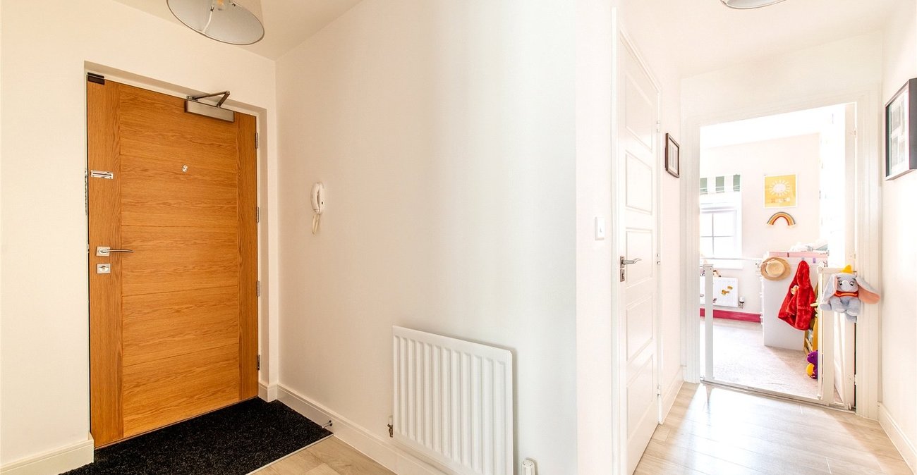 2 bedroom property for sale in Maidstone | Robinson Michael & Jackson