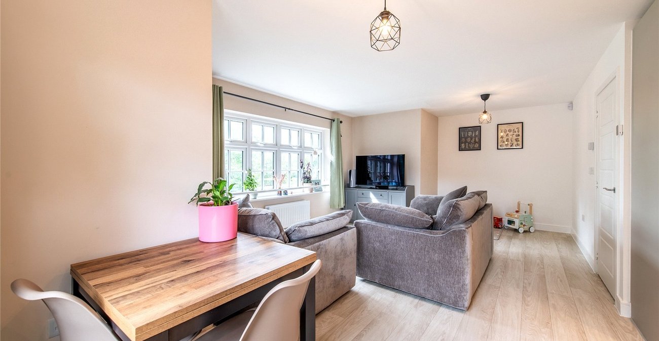 2 bedroom property for sale in Maidstone | Robinson Michael & Jackson