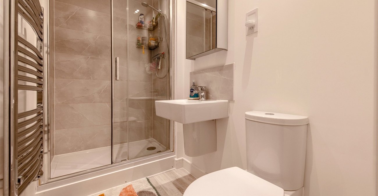 2 bedroom property for sale in Maidstone | Robinson Michael & Jackson