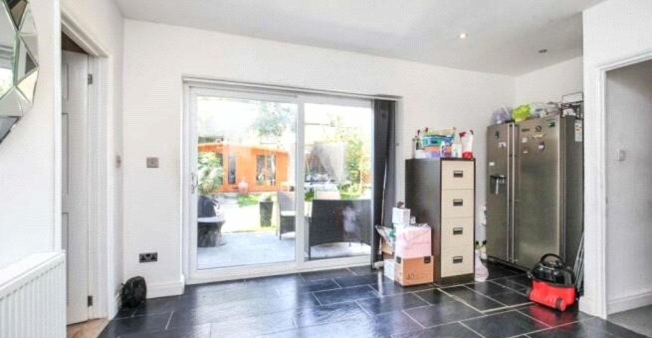 7 bedroom house for sale in London | Robinson Jackson