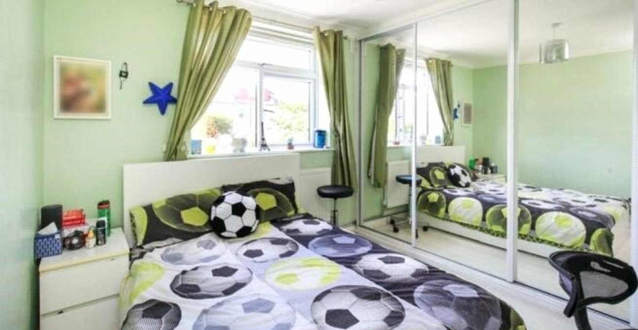 7 bedroom house for sale in London | Robinson Jackson