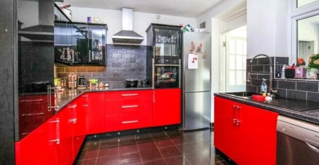 7 bedroom house for sale in London | Robinson Jackson