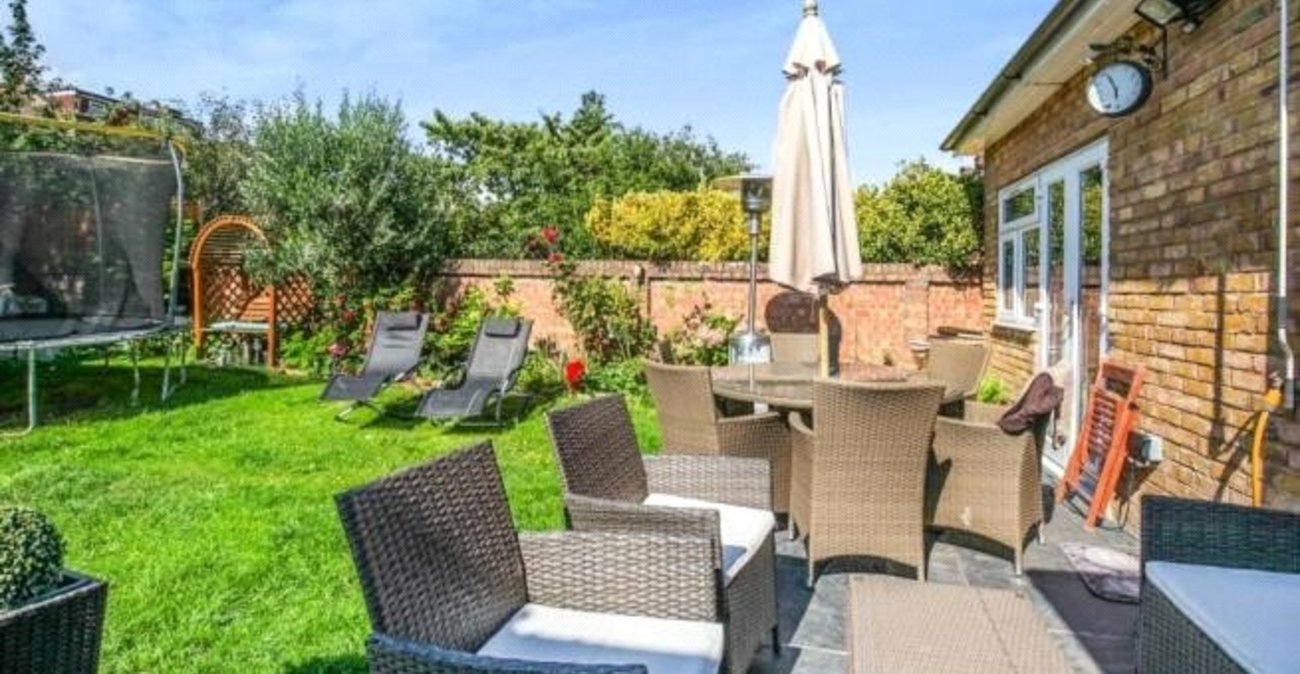 7 bedroom house for sale in London | Robinson Jackson