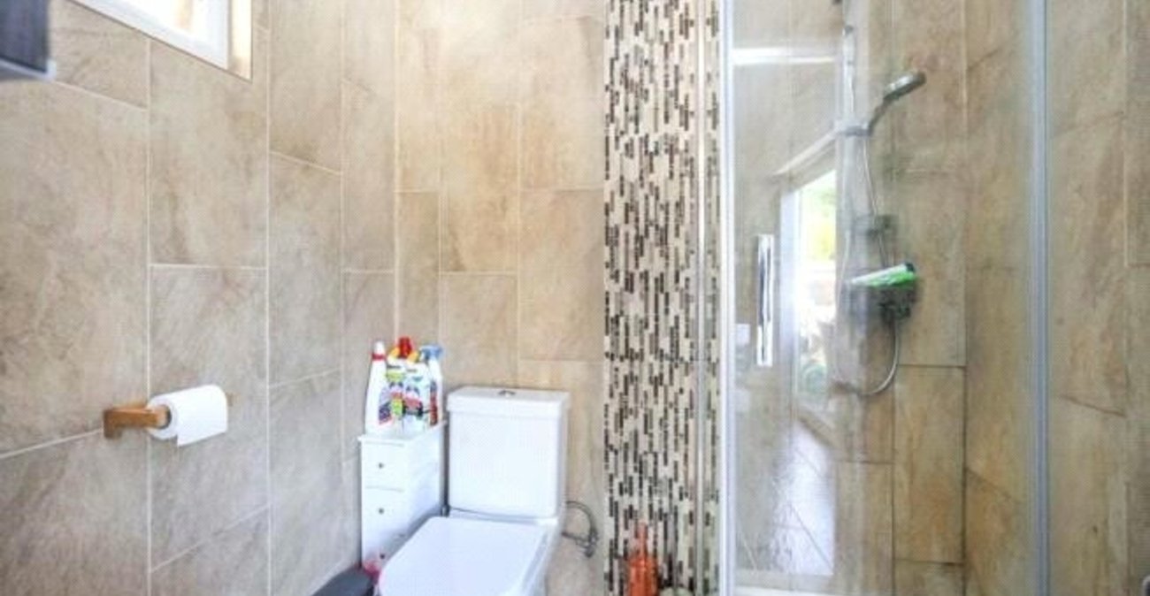 7 bedroom house for sale in London | Robinson Jackson