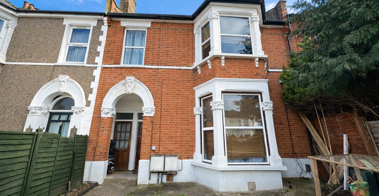 1 bedroom property for sale in London | Robinson Jackson