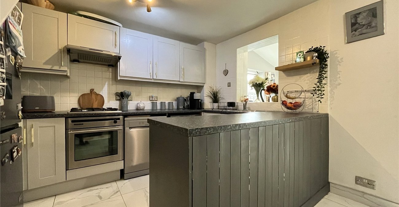 3 bedroom house for sale in Walderslade | Robinson Michael & Jackson