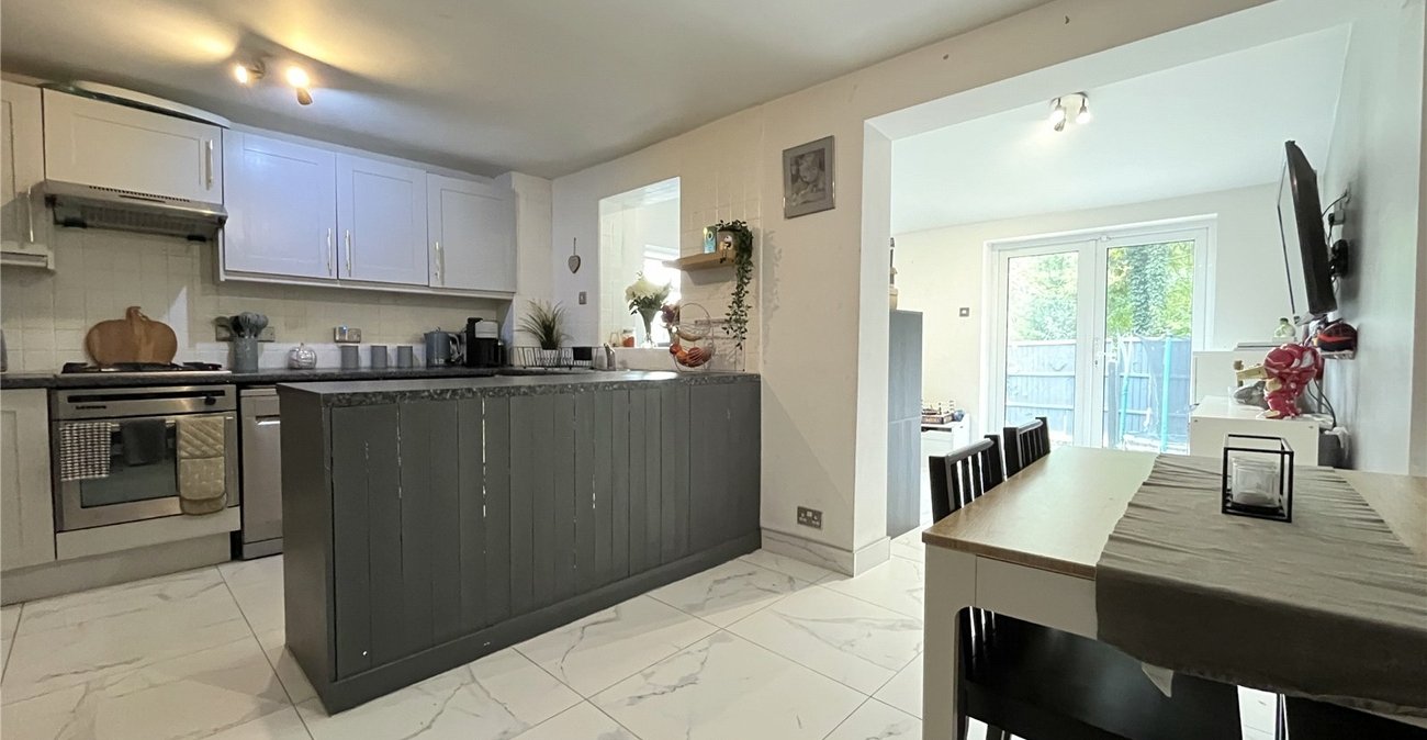 3 bedroom house for sale in Walderslade | Robinson Michael & Jackson