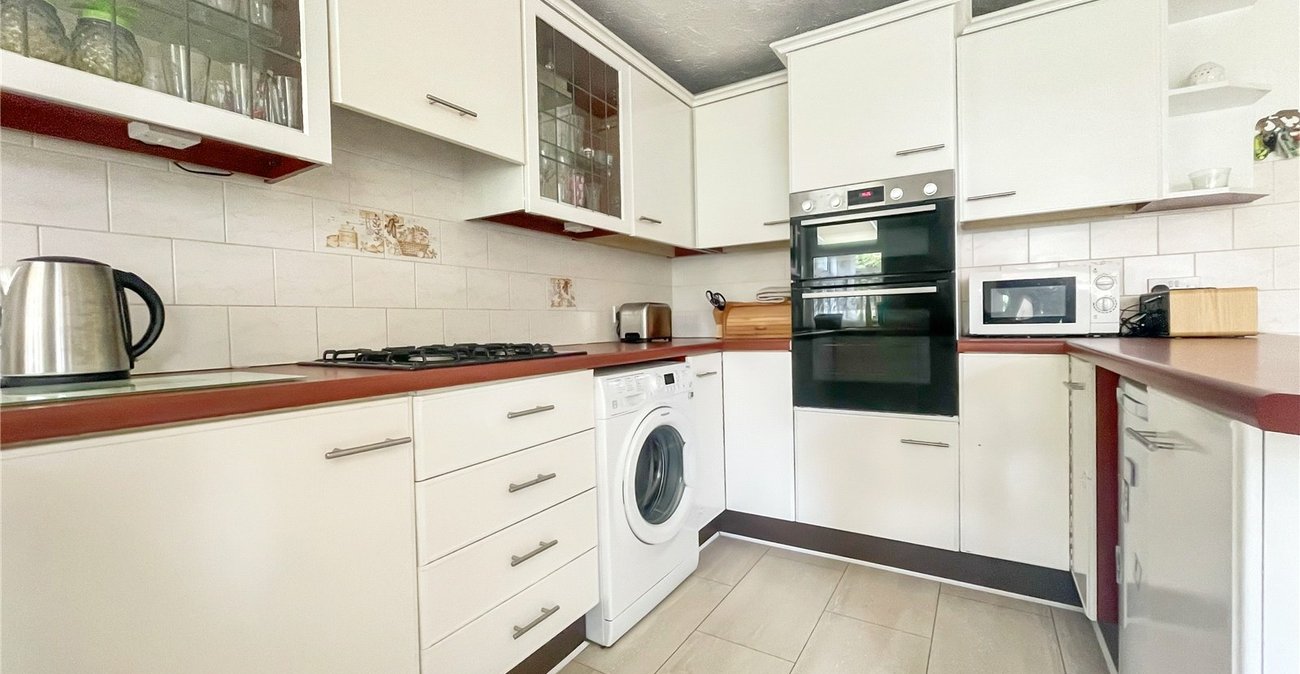 4 bedroom property for sale in Rainham | Robinson Michael & Jackson