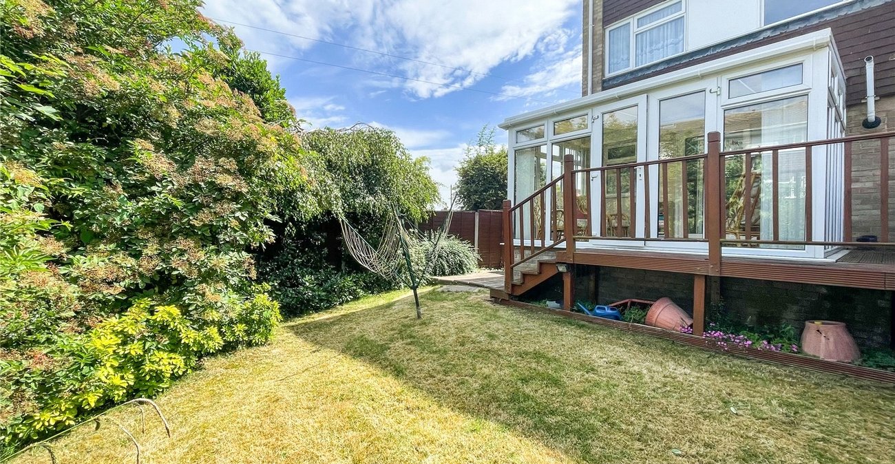 4 bedroom property for sale in Rainham | Robinson Michael & Jackson