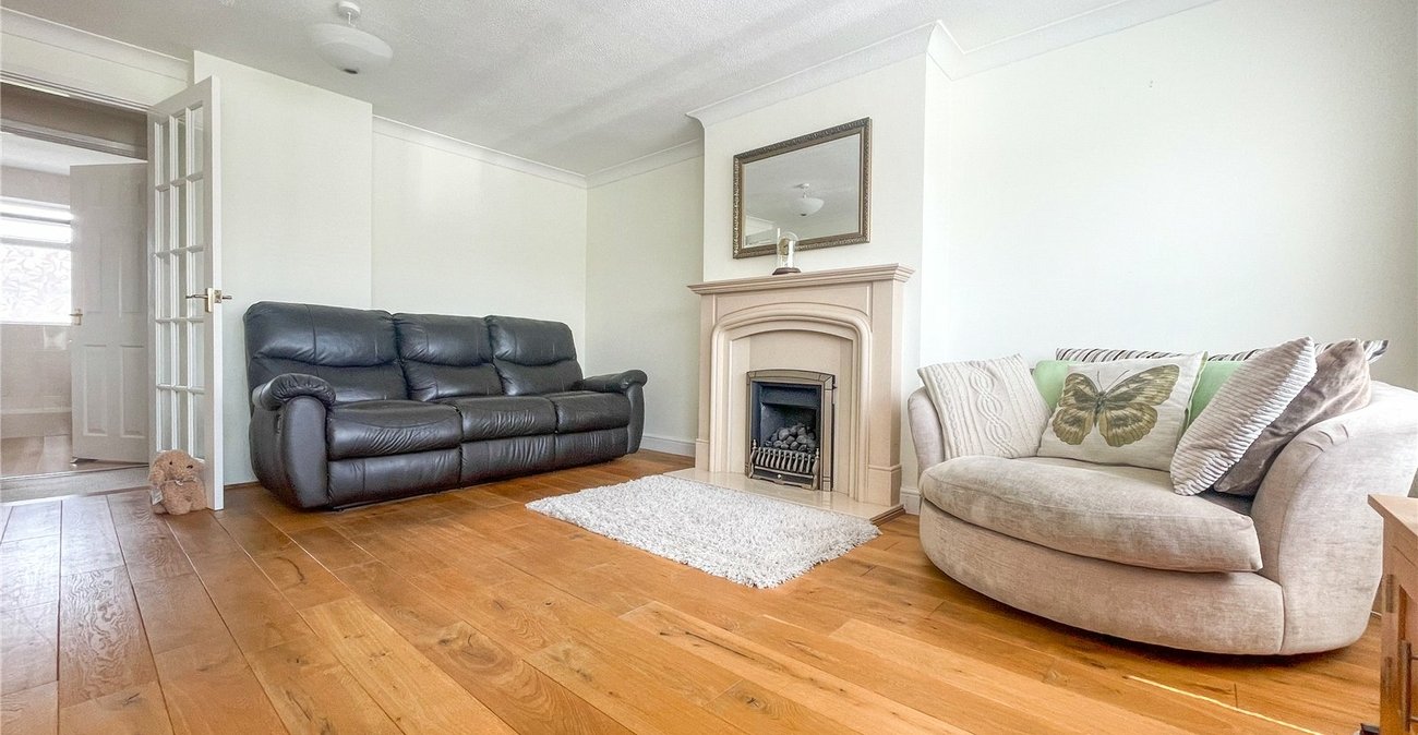 4 bedroom property for sale in Rainham | Robinson Michael & Jackson