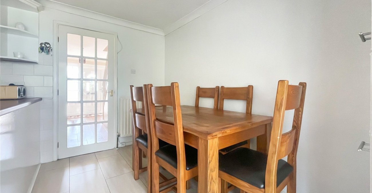 4 bedroom property for sale in Rainham | Robinson Michael & Jackson