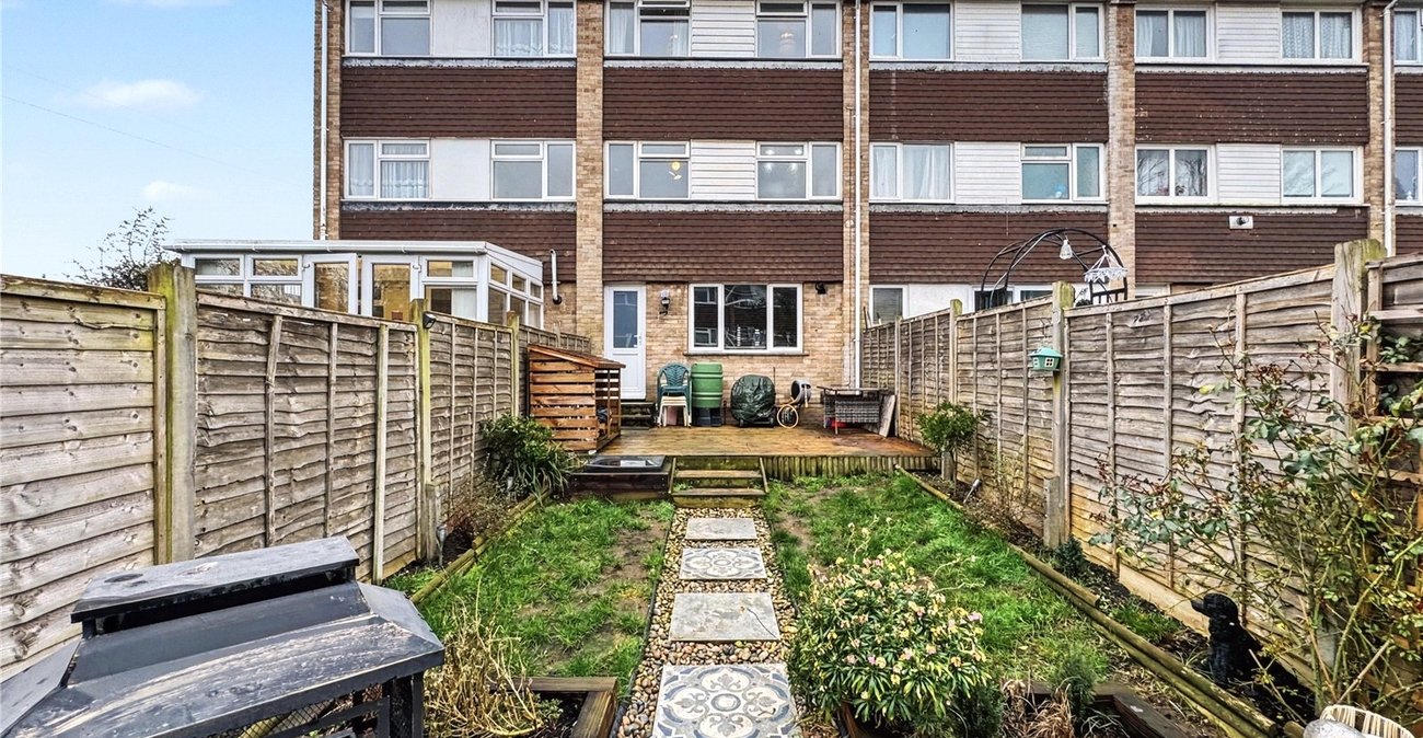 4 bedroom property for sale in Rainham | Robinson Michael & Jackson