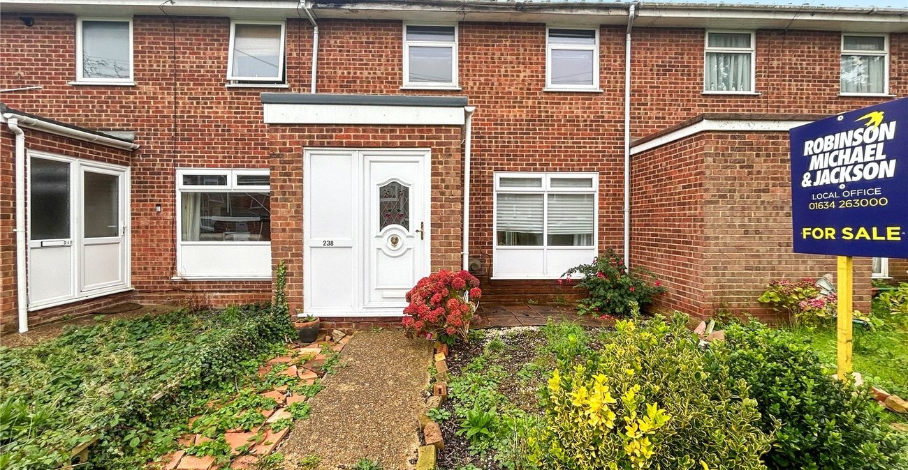 3 bedroom house for sale in Gillingham | Robinson Michael & Jackson