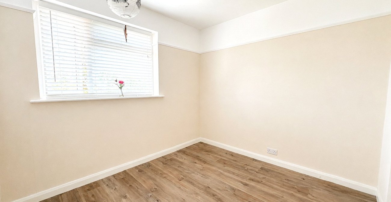 3 bedroom house for sale in Bromley | Robinson Jackson