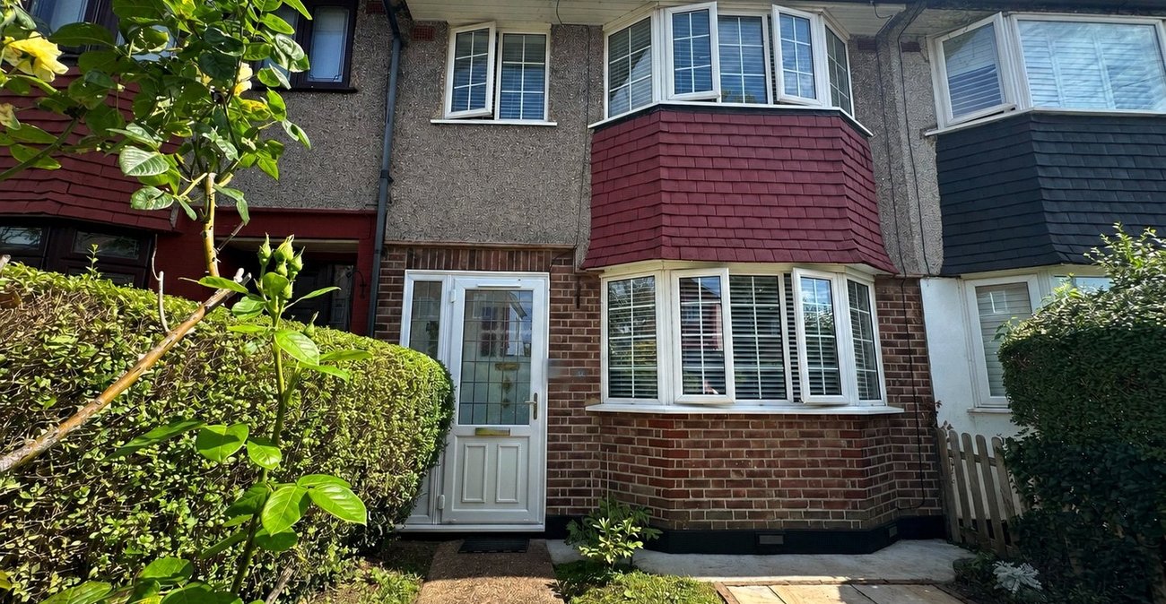 3 bedroom house for sale in Bromley | Robinson Jackson