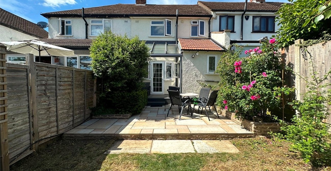 3 bedroom house for sale in Bromley | Robinson Jackson